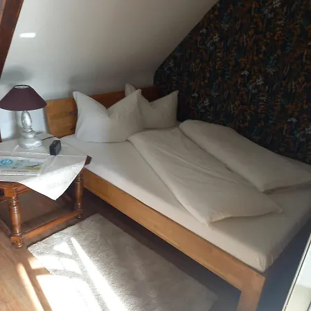 Zur Weissen Rosenbluete, Apartmán Schneverdingen